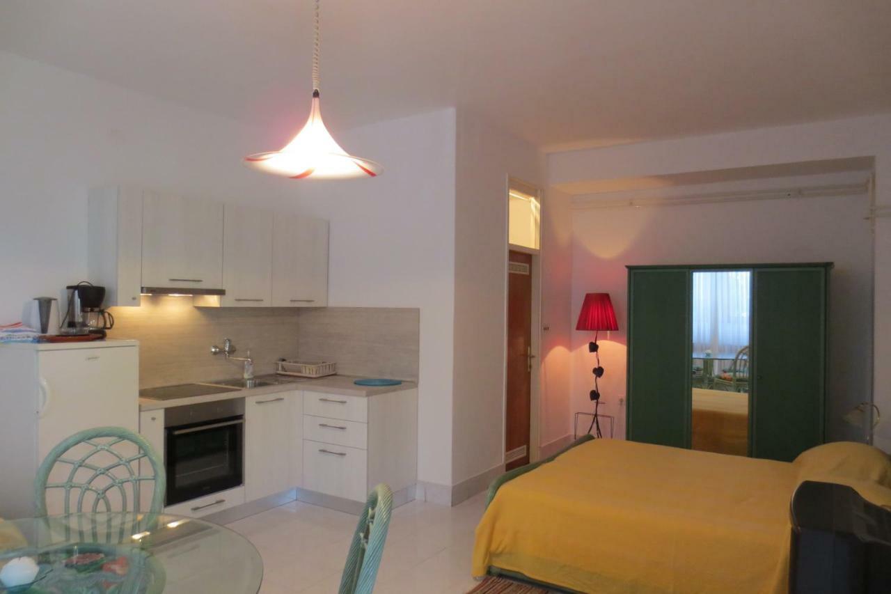 Apartment Petrinic V Pula Extérieur photo