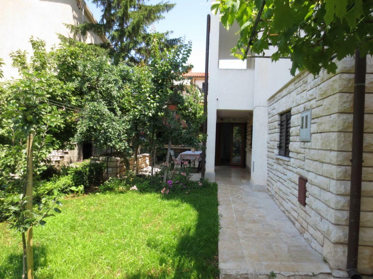 Apartment Petrinic V Pula Extérieur photo